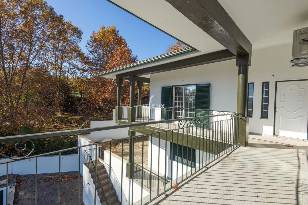 Moradia T4 para Venda em Vila Boa de Quires e Maureles Foto 30