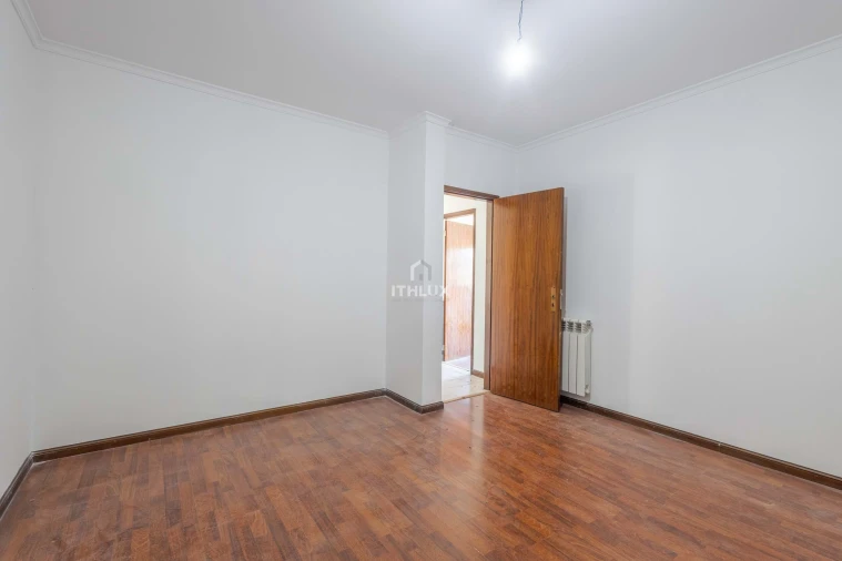 Moradia T4 para Venda em Vila Boa de Quires e Maureles Foto 20