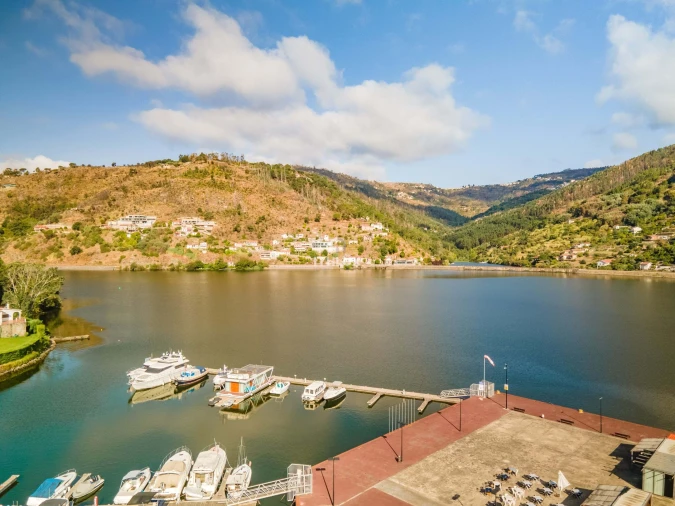 Terreno para Venda em Freigil e Miomães Foto 2