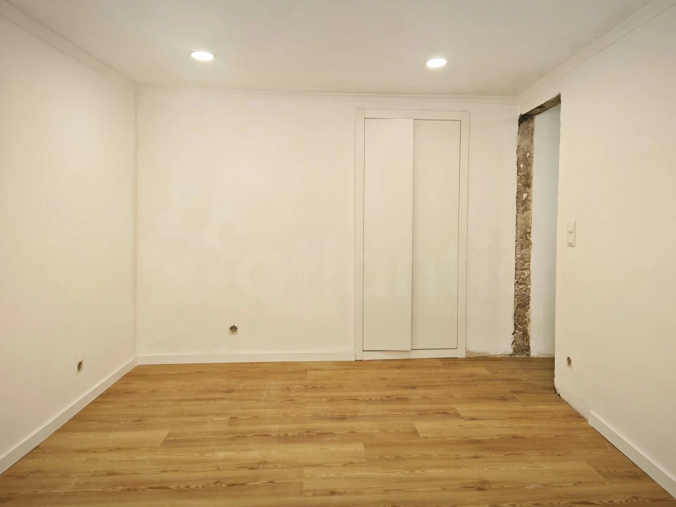 Apartamento T2 para Venda em São Vicente Foto 10