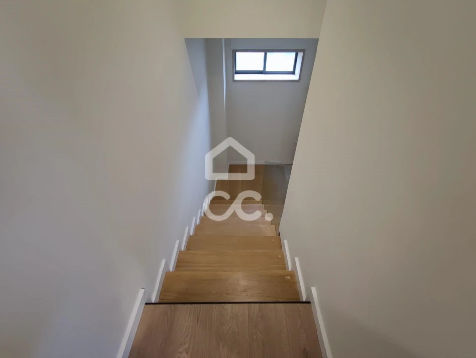 Apartamento T3 para Venda em Canidelo Foto 4