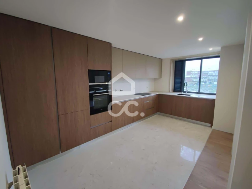 Apartamento T3 para Venda em Canidelo Foto 1