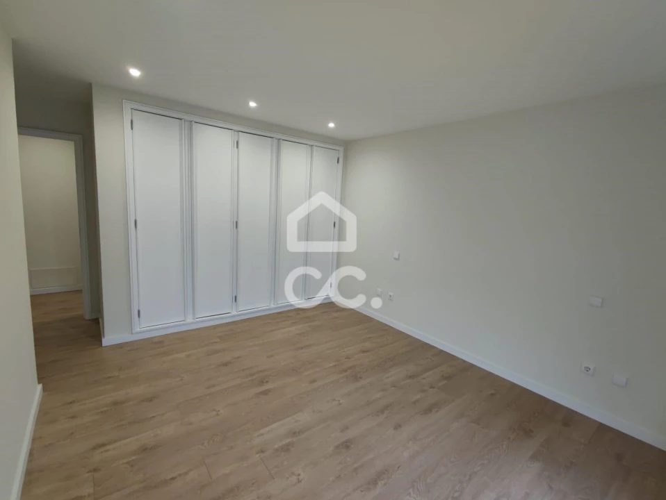 Apartamento T3 para Venda em Canidelo Foto 10