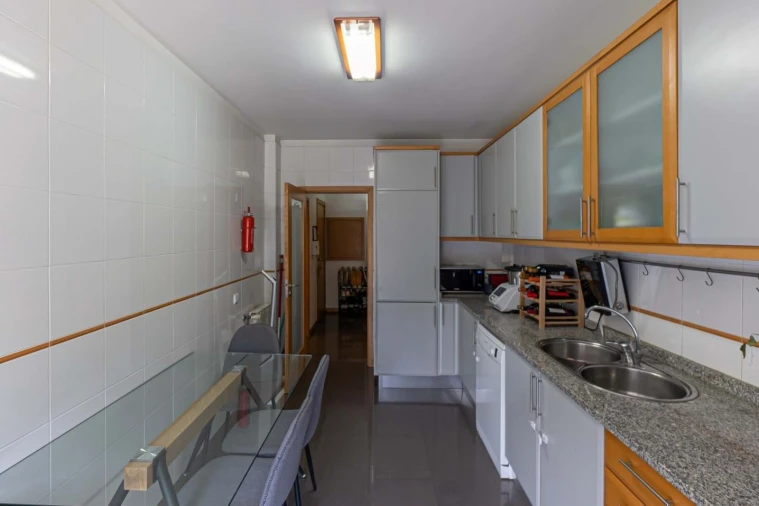 Apartamento T2 para Venda em Valongo Foto 14