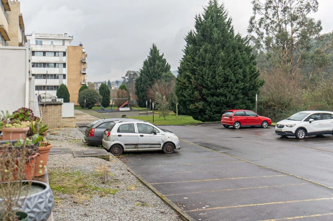 Apartamento T2 para Venda em Valongo Foto 31