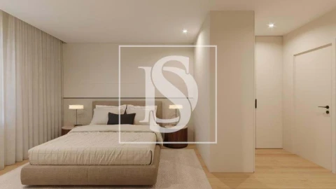 Apartamento T4 para Venda em Lordelo do Ouro e Massarelos