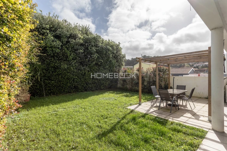 Moradia T3 para Venda em Colares Foto 4