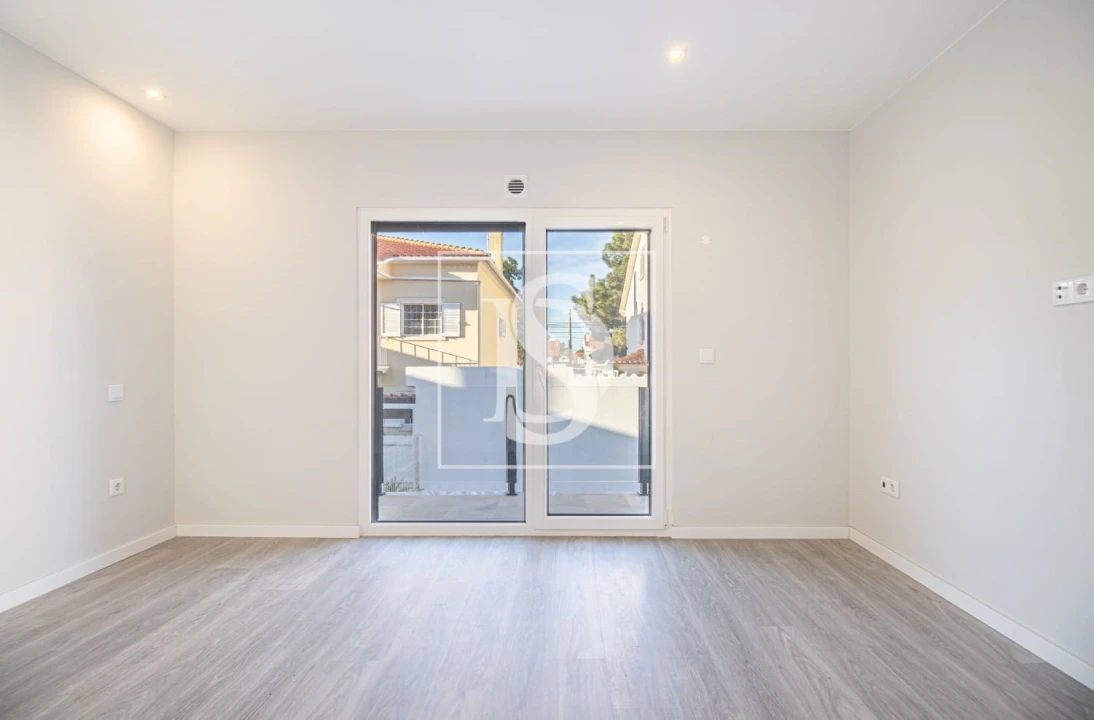 Moradia T3 para Venda em Quinta do Conde Foto 2