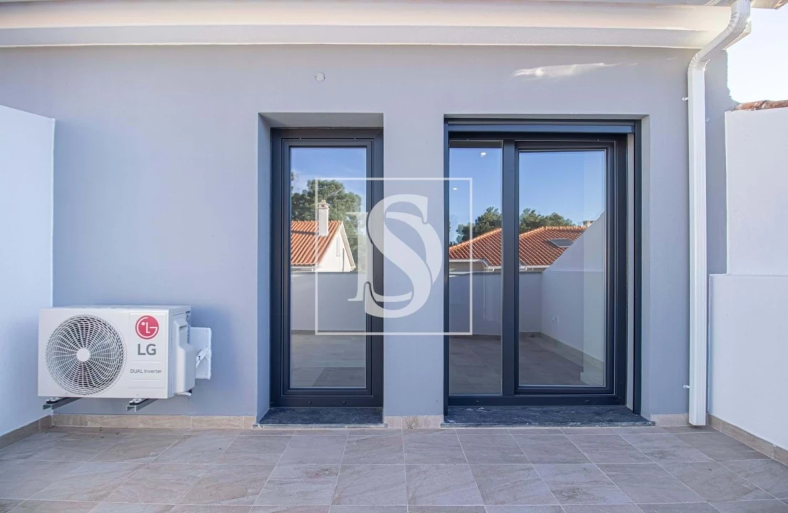 Moradia T3 para Venda em Quinta do Conde Foto 24