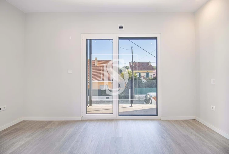 Moradia T3 para Venda em Quinta do Conde Foto 21