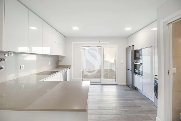 Moradia T3 para Venda em Quinta do Conde Foto 1