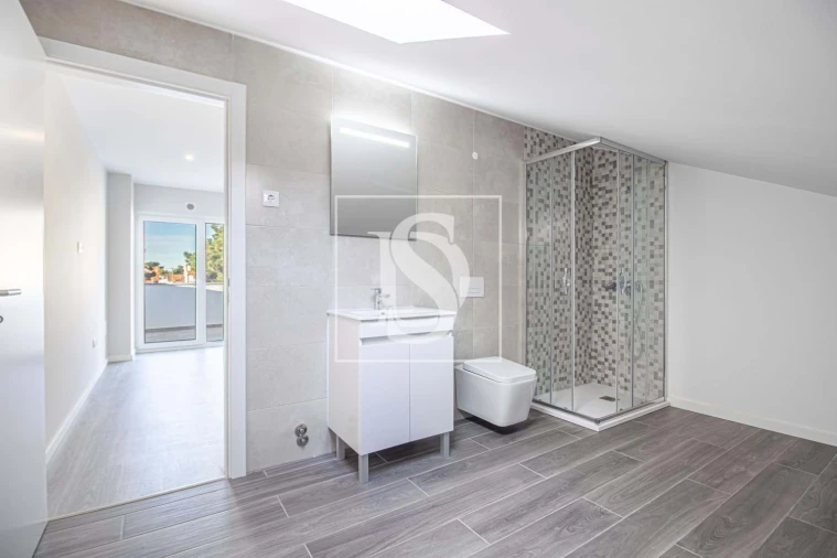 Moradia T3 para Venda em Quinta do Conde Foto 4