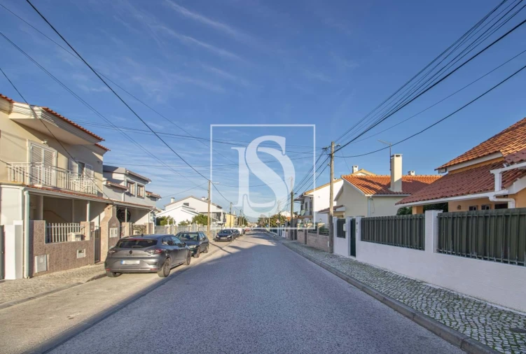 Moradia T3 para Venda em Quinta do Conde Foto 59