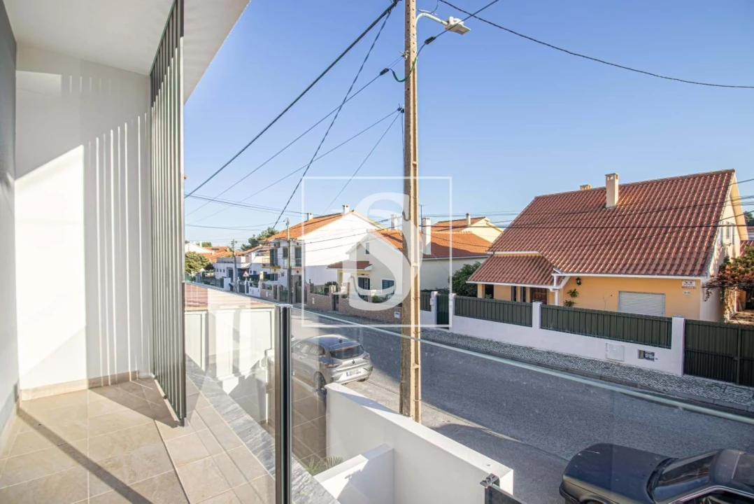 Moradia T3 para Venda em Quinta do Conde Foto 34