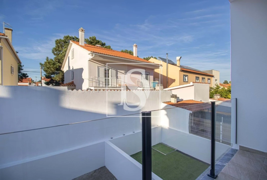 Moradia T3 para Venda em Quinta do Conde Foto 33