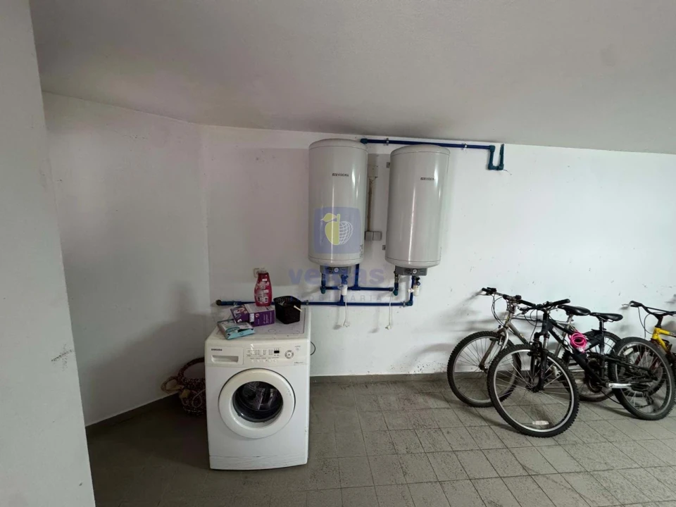 Moradia T4 para Venda em Ferrel Foto 30