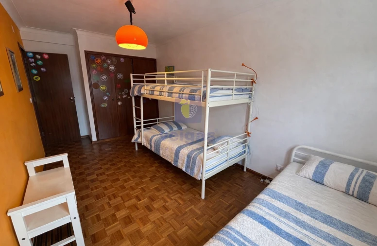 Moradia T4 para Venda em Ferrel Foto 22