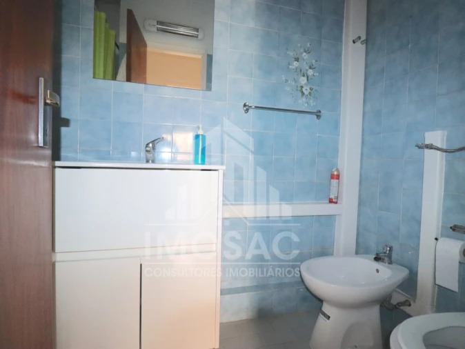 Apartamento T3 para Venda em Santo António dos Cavaleiros e Frielas Foto 19