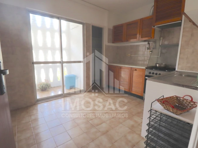 Apartamento T3 para Venda em Santo António dos Cavaleiros e Frielas Foto 12