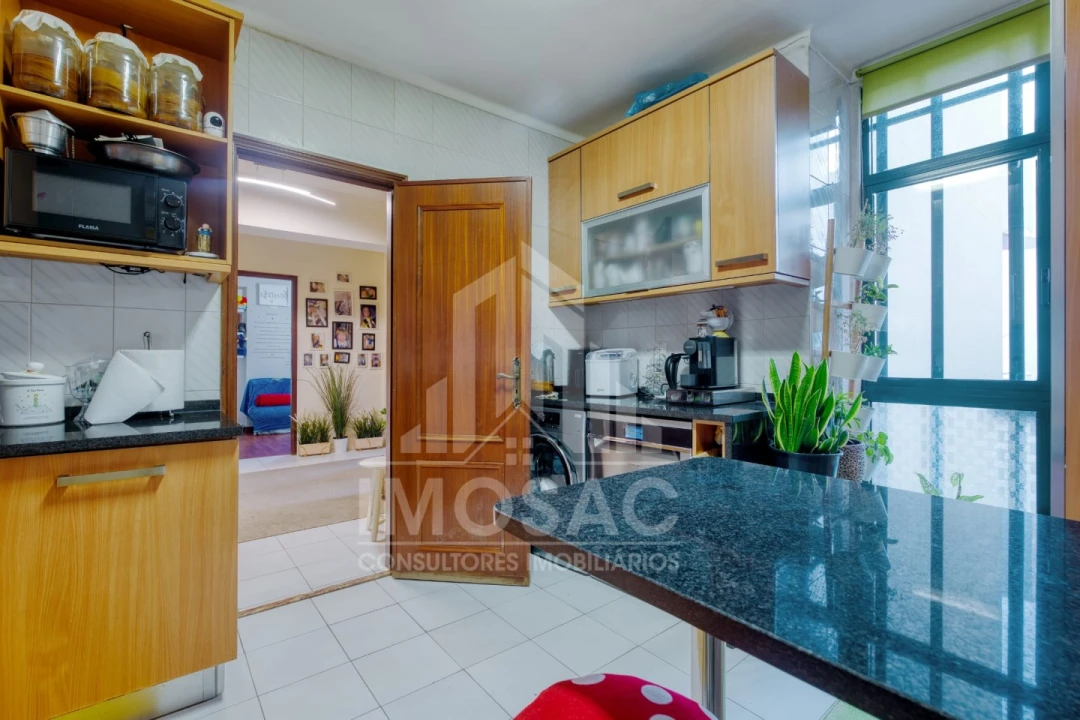 Apartamento T2 para Venda em Santo António dos Cavaleiros e Frielas Foto 37