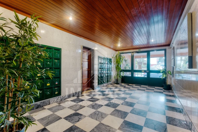 Apartamento T2 para Venda em Santo António dos Cavaleiros e Frielas Foto 20