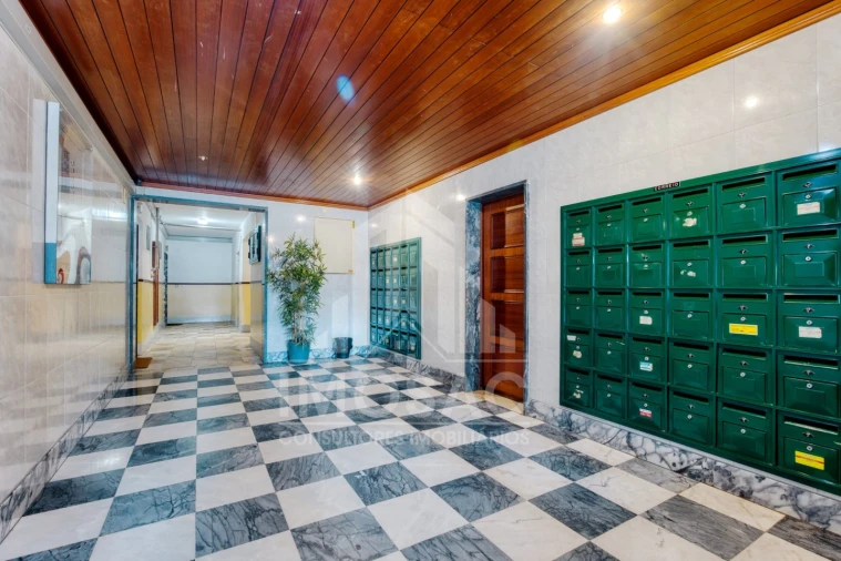 Apartamento T2 para Venda em Santo António dos Cavaleiros e Frielas Foto 24