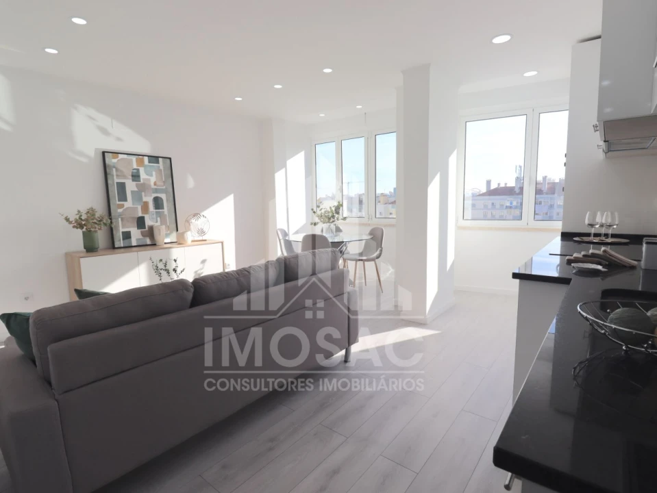 Apartamento T3 para Venda em Benfica Foto 11