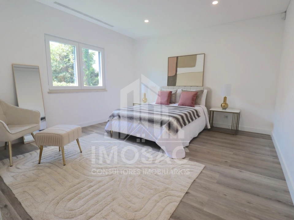 Apartamento T2 para Venda em Benfica Foto 2