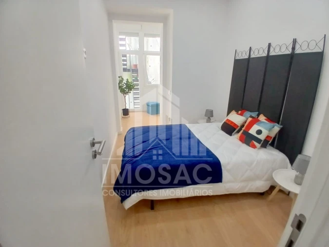 Apartamento T3 para Venda em Benfica Foto 2