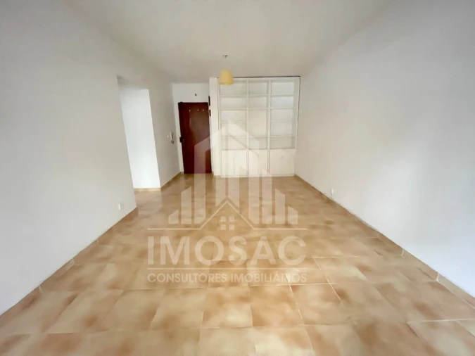 Apartamento T1 para Venda em Santo António dos Cavaleiros e Frielas Foto 6