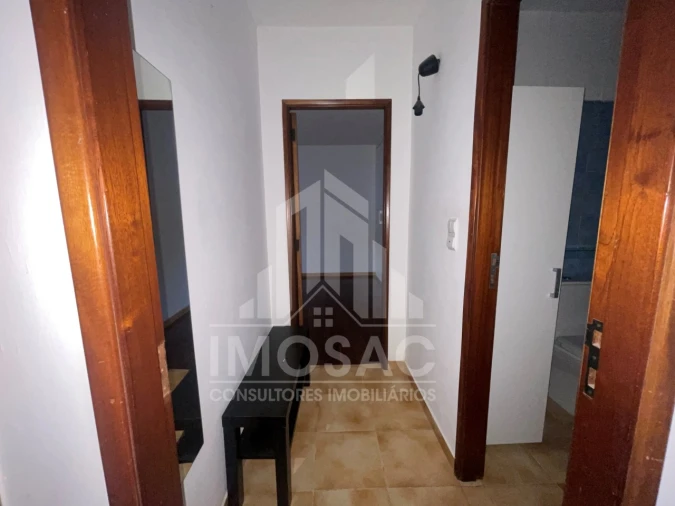 Apartamento T1 para Venda em Santo António dos Cavaleiros e Frielas Foto 9