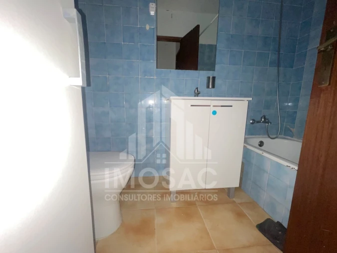 Apartamento T1 para Venda em Santo António dos Cavaleiros e Frielas Foto 10