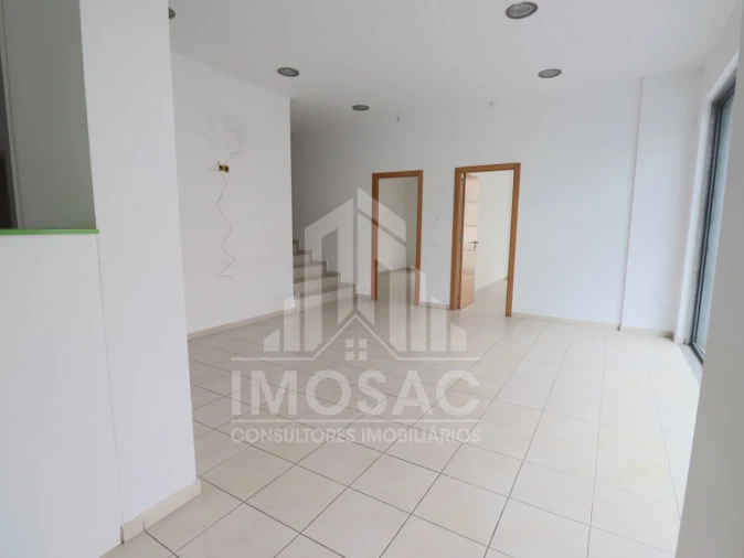 Loja para Venda em Odivelas