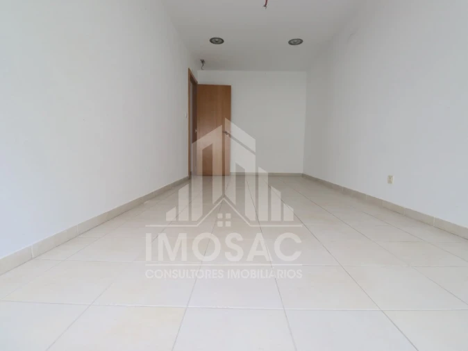 Loja para Venda em Odivelas Foto 2