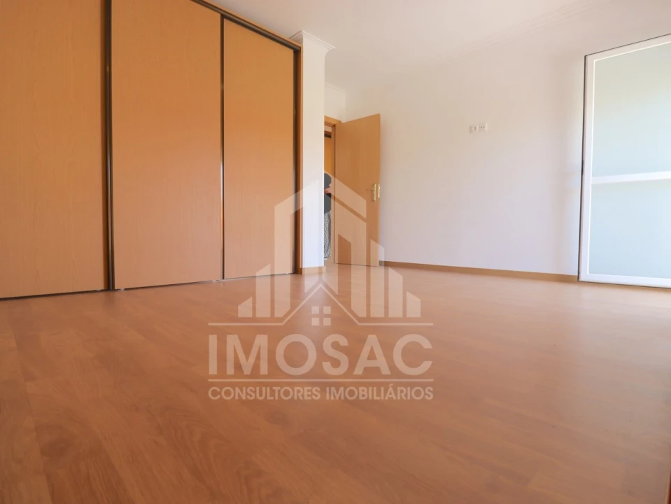 Moradia T4 para Venda em Sesimbra (Castelo) Foto 6