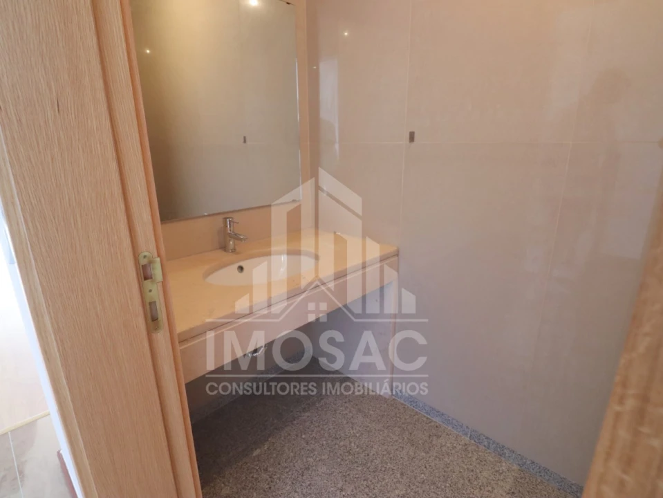 Moradia T4 para Venda em Sesimbra (Castelo) Foto 27