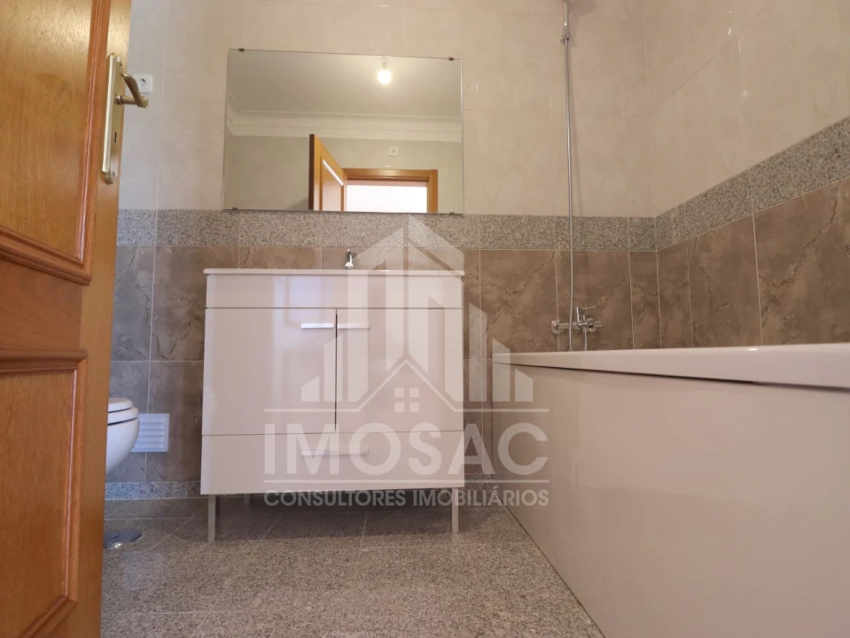 Moradia T4 para Venda em Sesimbra (Castelo) Foto 33