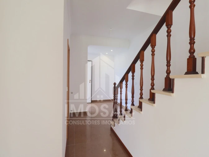 Moradia T4 para Venda em Sesimbra (Castelo) Foto 28