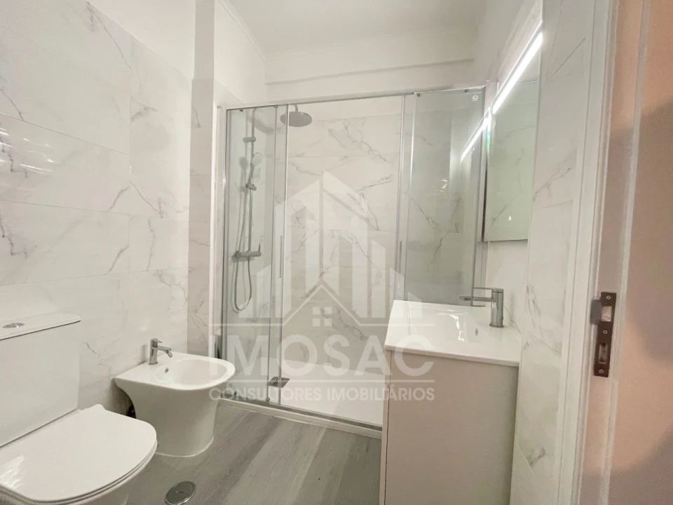 Apartamento T3 para Venda em Loures Foto 6