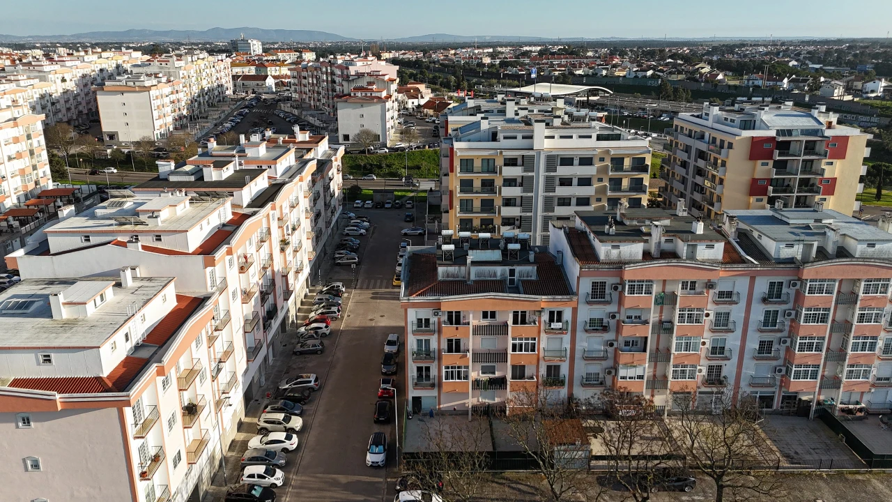 Apartamento T3 para Venda em Amora Foto 42