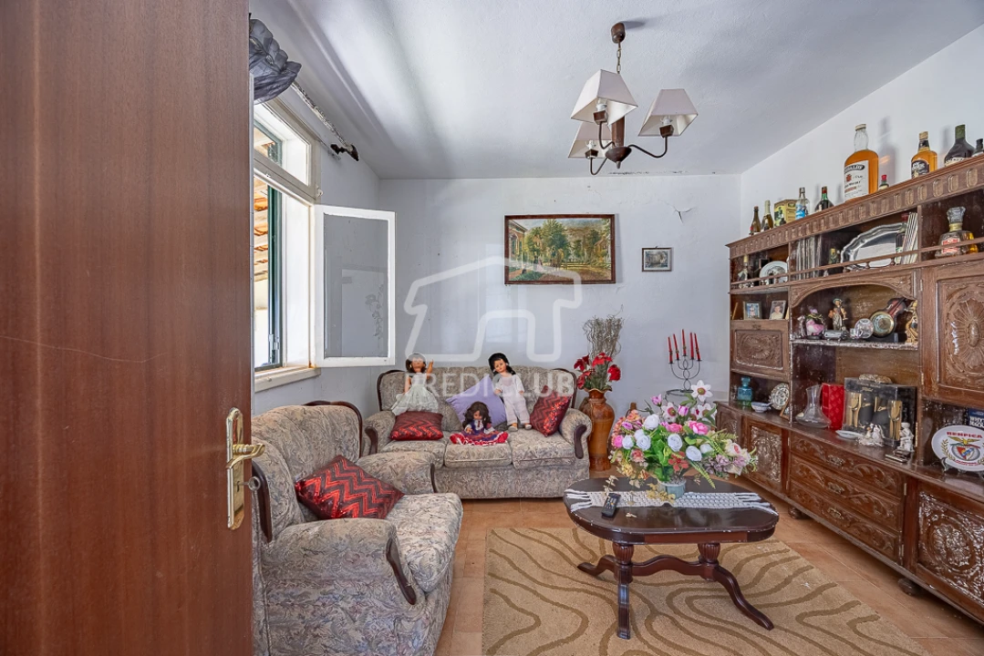 Moradia T2 para Venda em São Gonçalo Foto 5