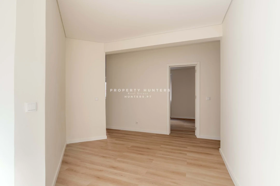 Apartamento T3 para Venda em Agualva e Mira-Sintra Foto 7