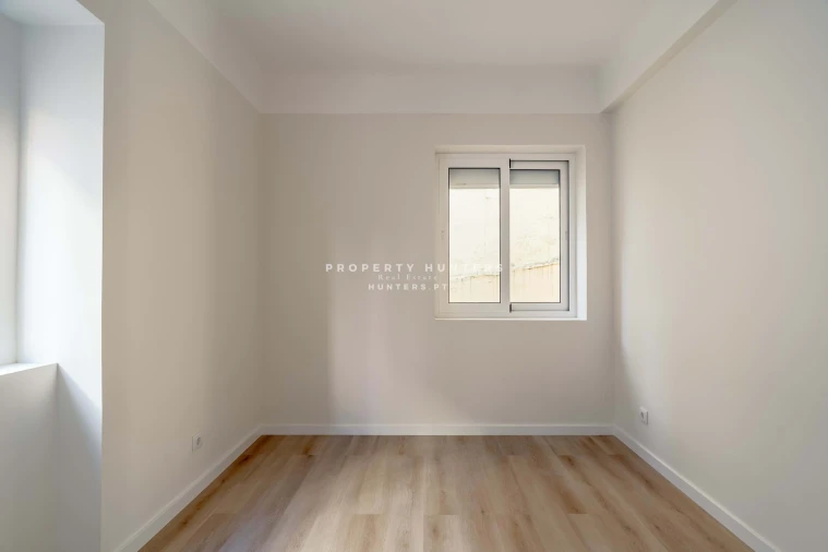 Apartamento T3 para Venda em Agualva e Mira-Sintra Foto 13