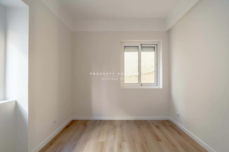 Apartamento T3 para Venda em Agualva e Mira-Sintra Foto 13