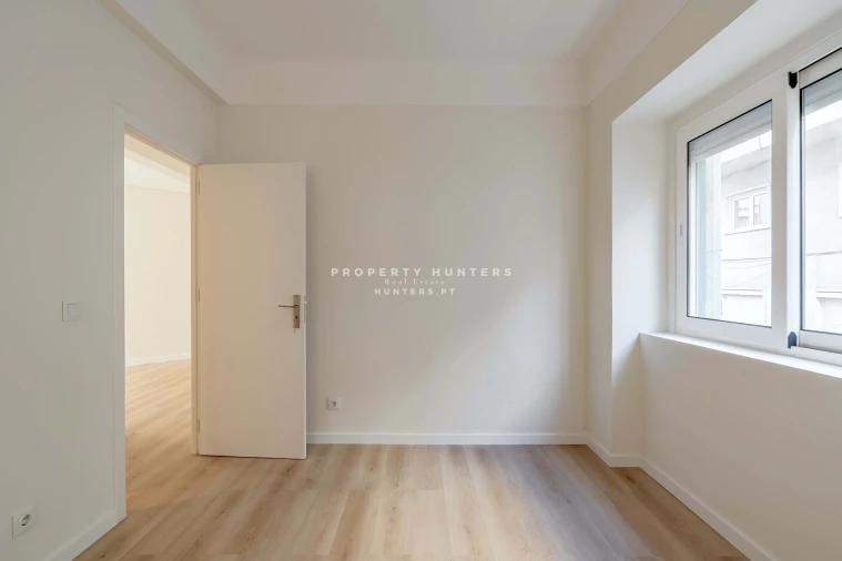 Apartamento T3 para Venda em Agualva e Mira-Sintra Foto 14