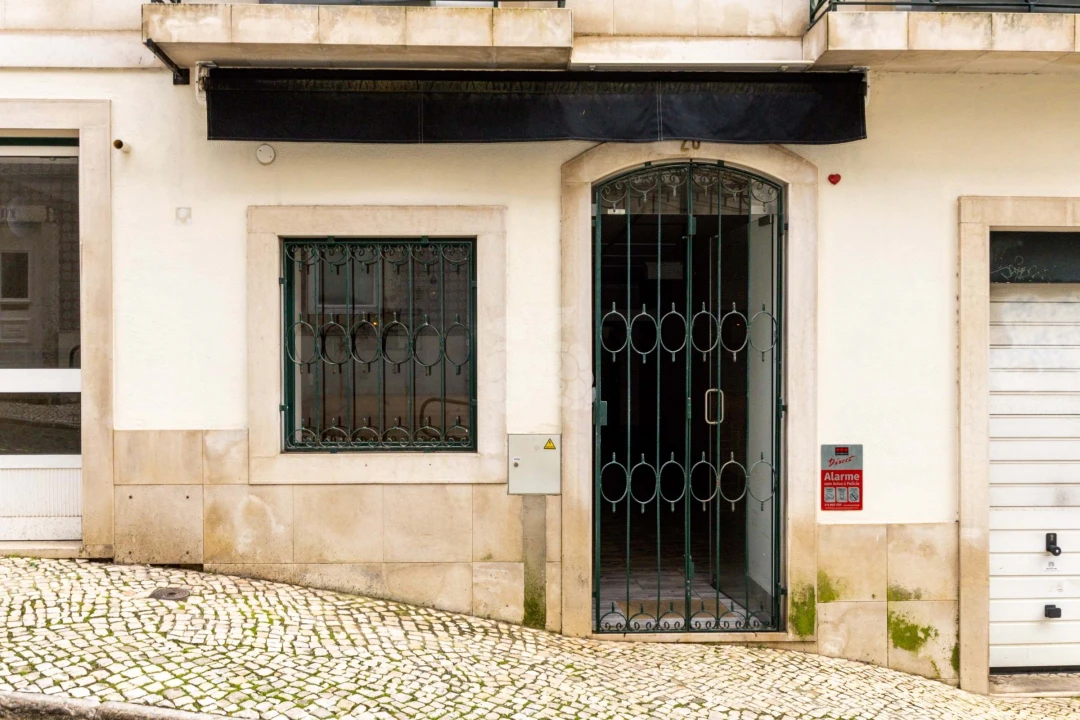 Negócio para Venda em Santo António Foto 2