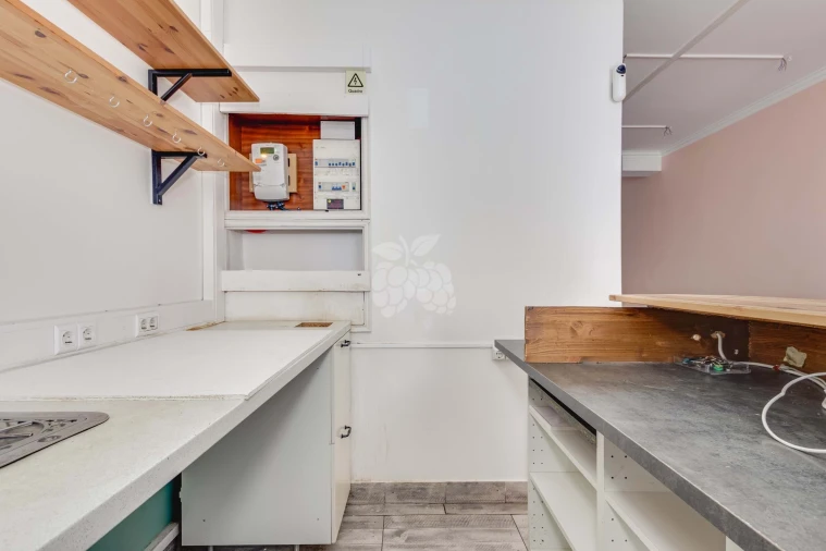 Negócio para Venda em Santo António Foto 12