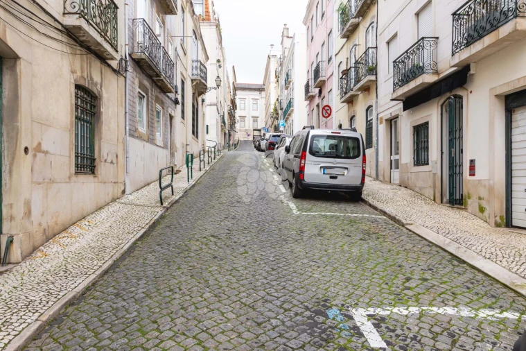 Negócio para Venda em Santo António Foto 5