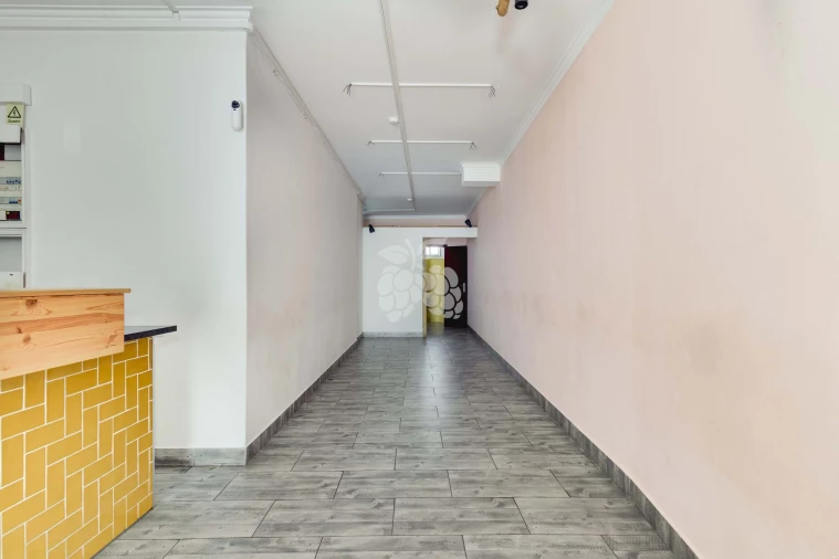 Negócio para Venda em Santo António Foto 10