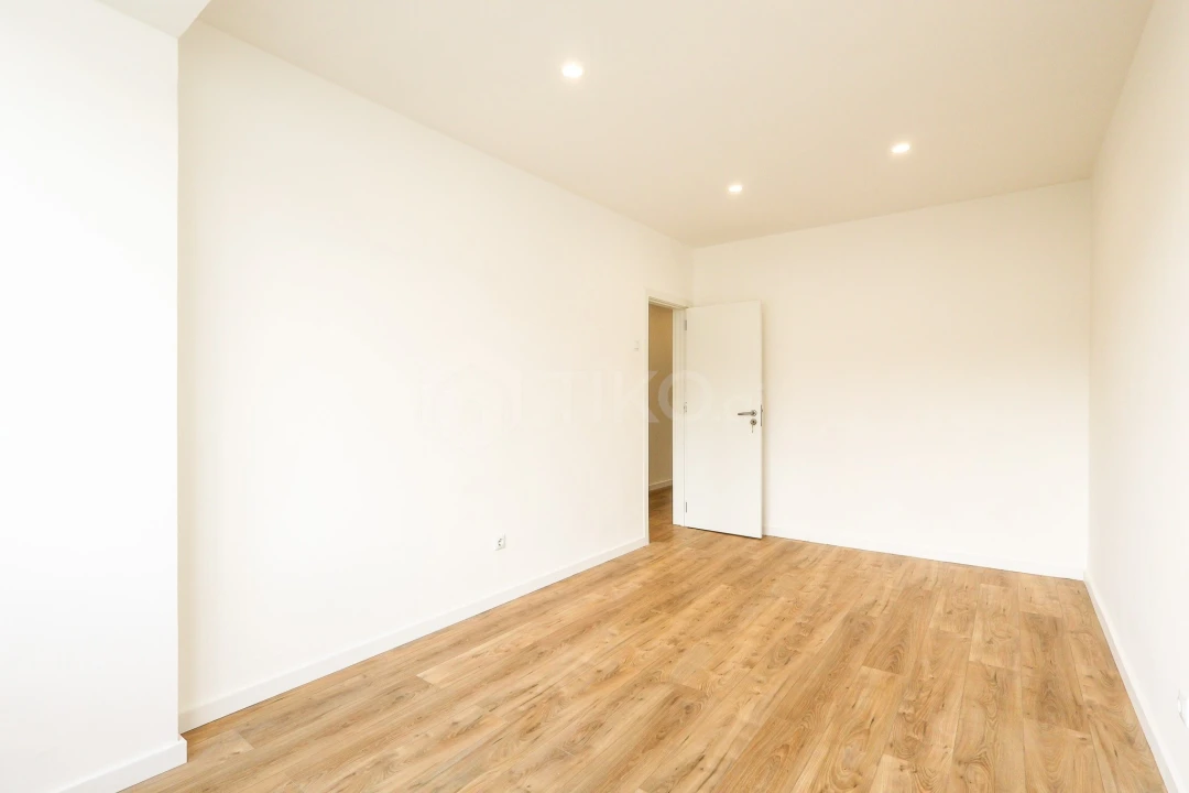 Apartamento T2 para Venda em Falagueira-Venda Nova Foto 15